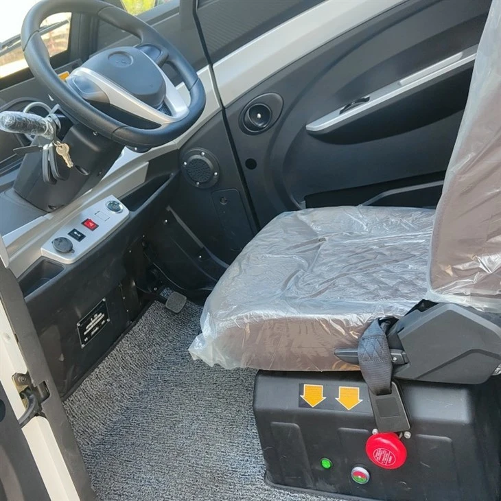 60V Electric Mini E Car Closed Cabin Scooter For Selling 60V Electric Mini E Car Closed Cabin Scooter For Selling