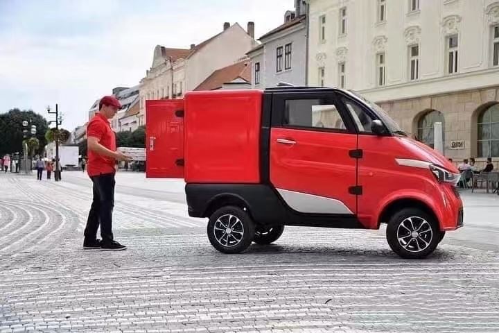 Runhorse Electric Logistics Vehicle Mini Van Runhorse Electric Logistics Vehicle Mini Van